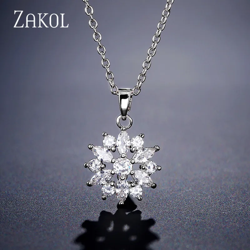 White ZAKOL Fashion Rose Gold Color Pendants Flower Cluster Clear Crystal Zirconia Sweet Necklaces For Women Jewelry FSNP2105 - Окраска металла: White