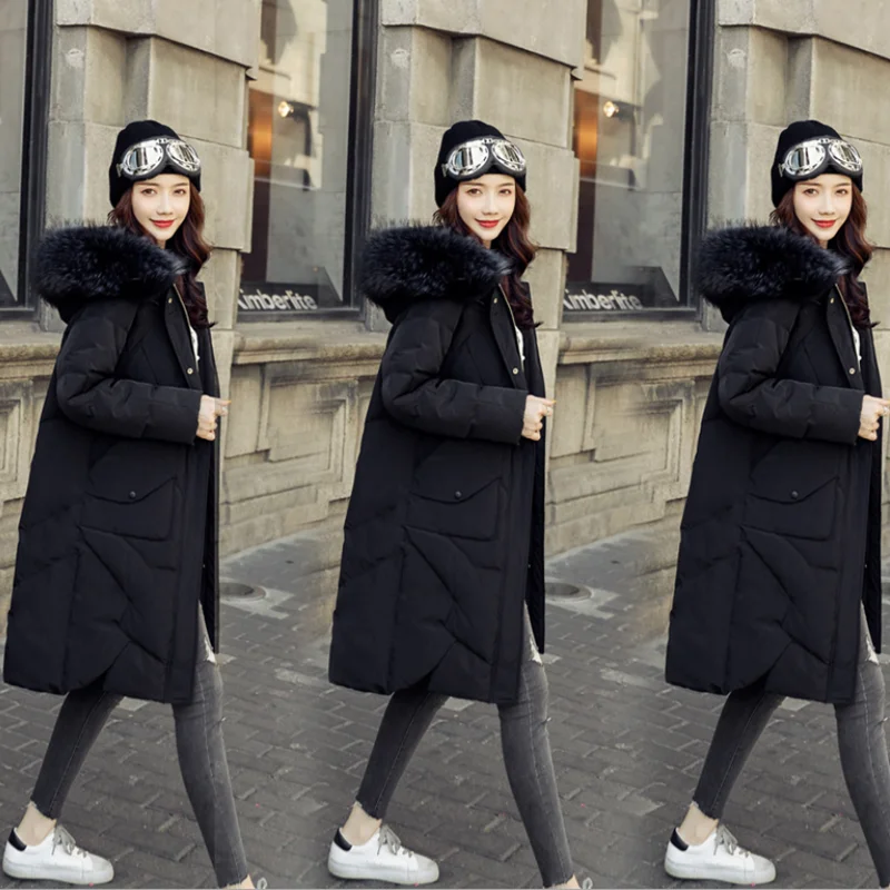 Новинка зимняя теплая куртка с капюшоном на утином пуху большим меховым