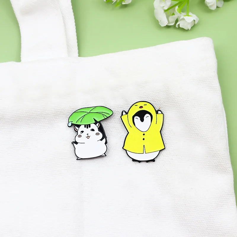 

Cute Metal Enamel Moo Penguin Button Brooch Pin Badge Pins Denim Jackets Clothing Cartoon Animal Jewelry Gifts for Friends Kid