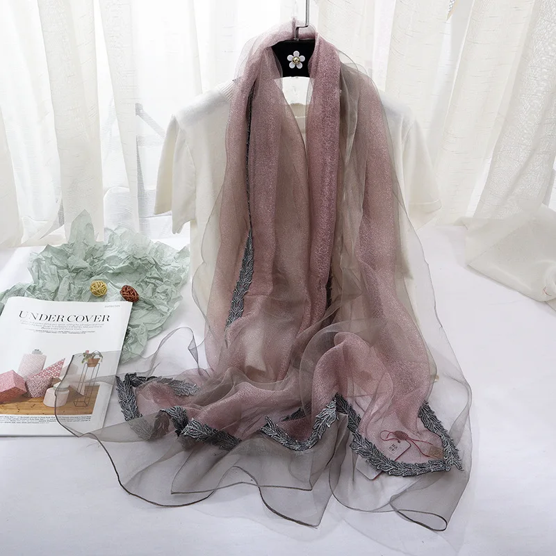 Шелковый женский шарф золотистый/серебристый шелк весна-осень Солнцезащитная