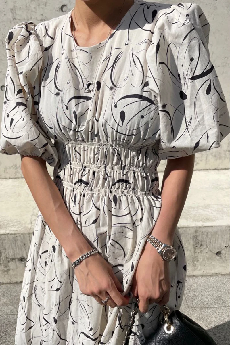 

Korejpaa Women Dress 2021 Summer Korean Chic Ladies Elegant Temperament Round Neck Pleated Waist Slim Puff Sleeve Flower Vestido