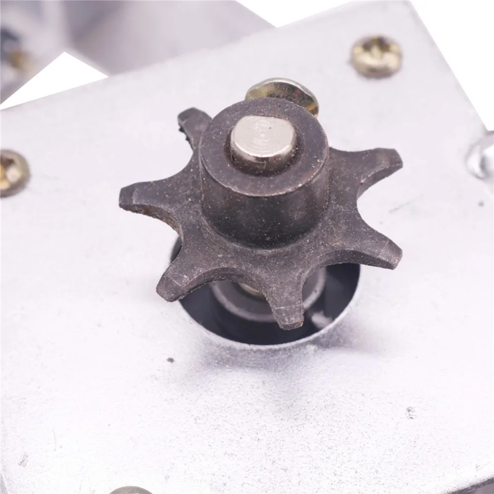 

NEW 1 Set Silver 220V Motor With Gears Automatic Egg Turning System Chain Length 100cm Chick Hatching Incubator Accessories