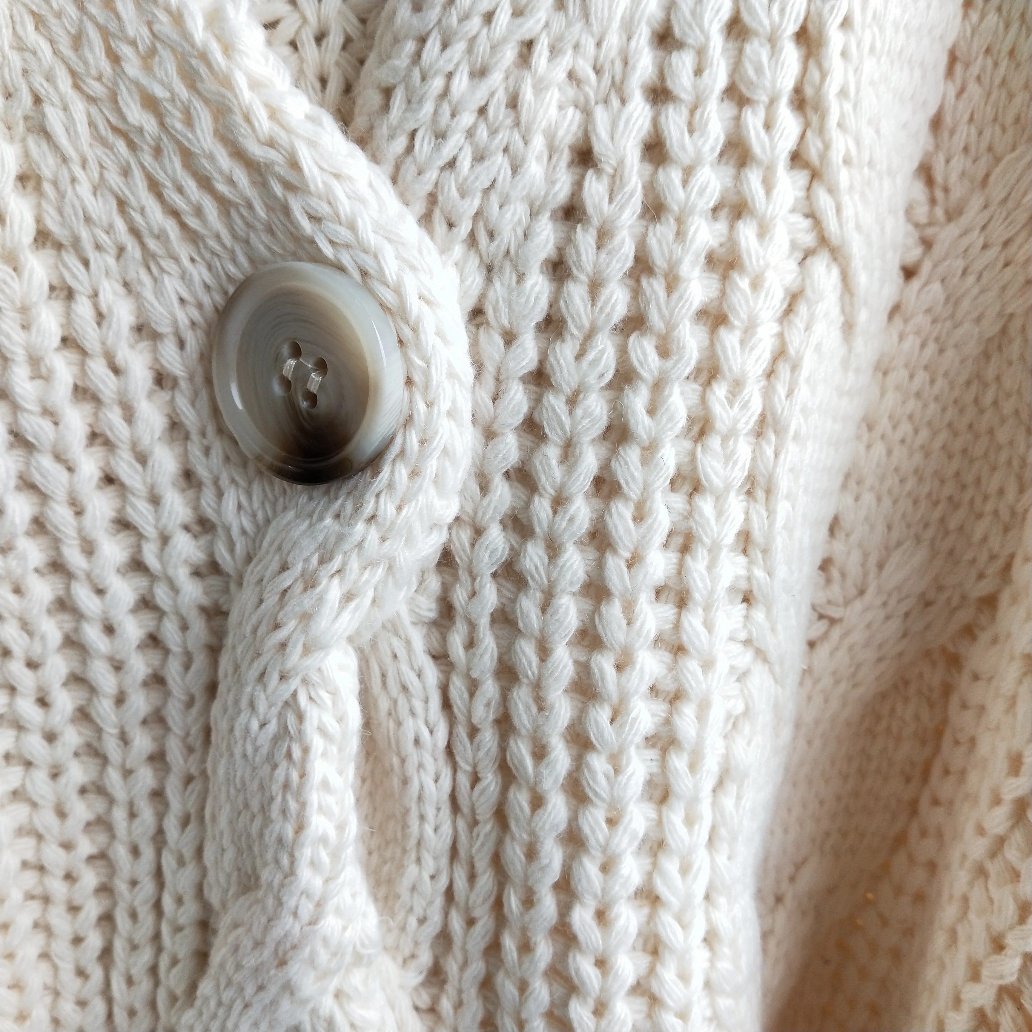 Свитер женский свободный с рукавом летучая мышь |