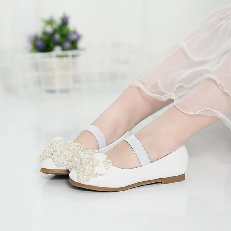 Белые танцевальные туфли с жемчугом для девочек большие детские лодочки крючком