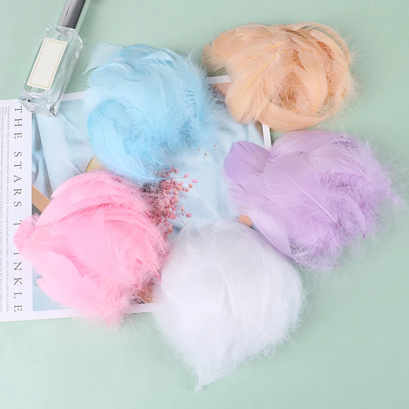 

Kindergarten Handmade Toys with Colored Feathers DIY Material Paste Decorative