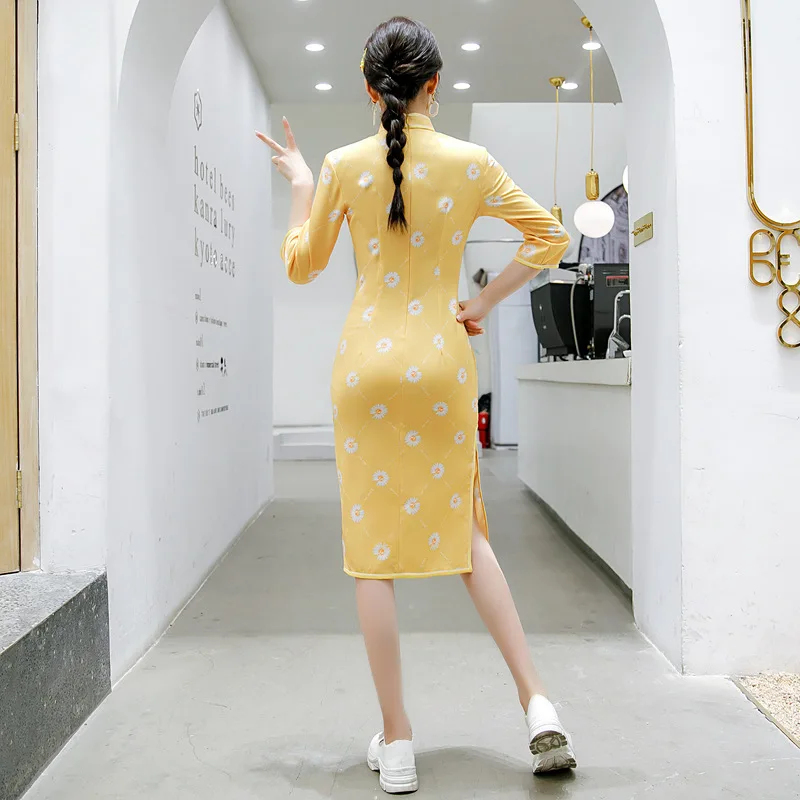 

Chinese Traditional Dress Cheongsam Qipao Women Fashion Vintage Retro Yellow Floral Print Ployester Dress