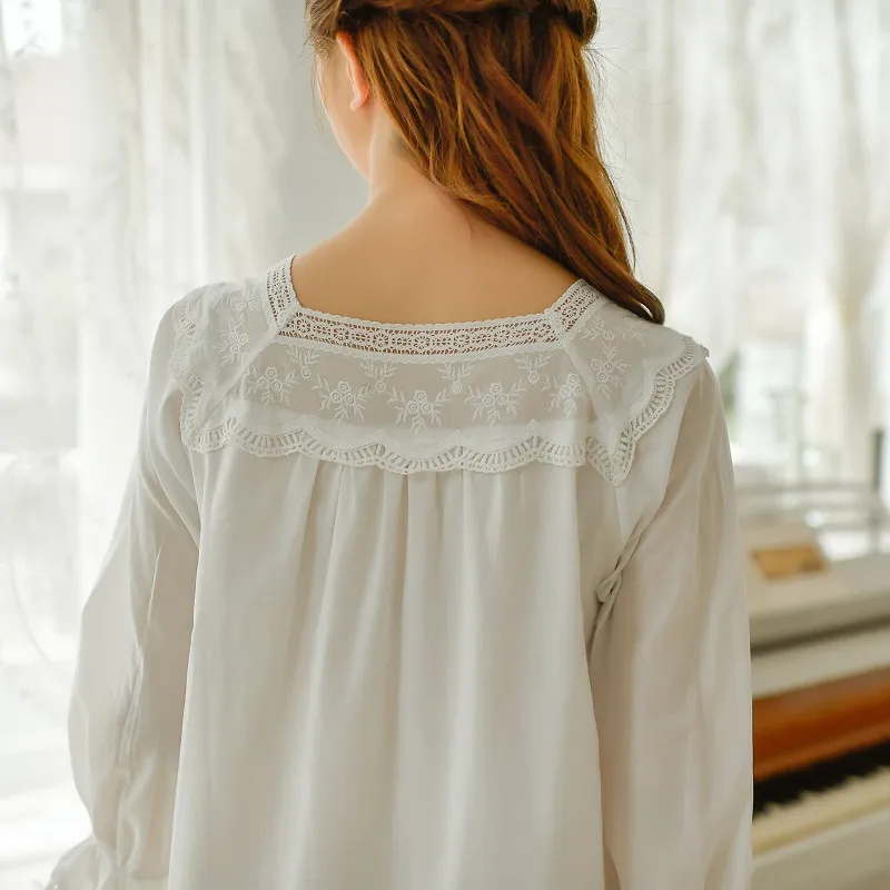 Модные белые кружевные цветочные Хлопковые женские длинные ночные рубашки с длинным рукавом Свободные женские пижамы королевская ночная рубашка размера плюс
