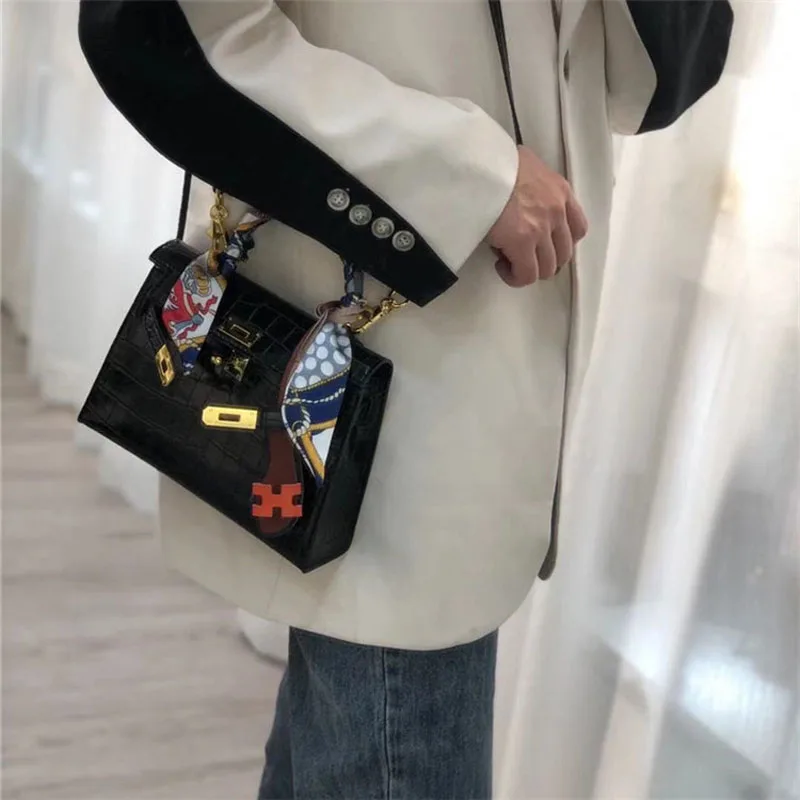 

New Style Casual Bag Fashion Trend One-Shoulder Messenger Bag Texture Silk Scarf Handbag