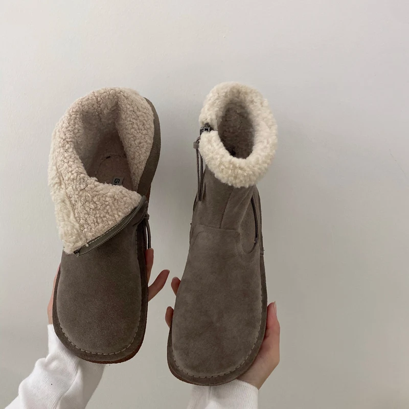 

Women's Wool Snow Boots Women's New Winter Fashion Short Tube Plush Leather Non-slip Thick Bottom Warm Short Boots Cotton Shoes