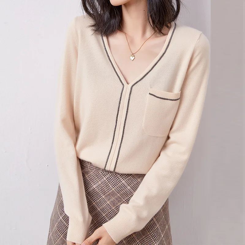 

Женский трикотажный свитер с длинным рукавом и v-образным вырезом