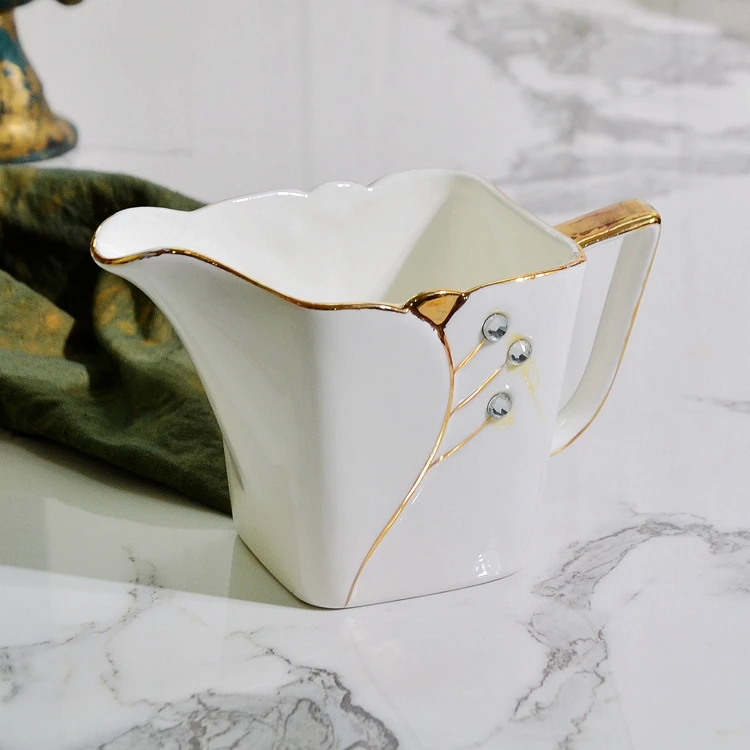 

Nordic Modern Ceramic Milk Jugs Bone China Home Milk Pitcher Latte Art Milk Jugs Espresso Cups Pot A Lait Coffeeware BC50NG