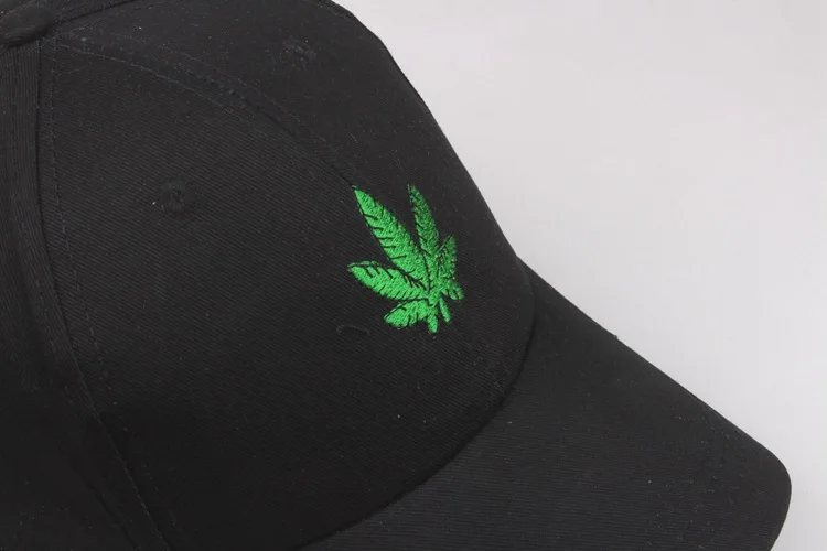 Новая мода вышивка кленовый лист белая кепка хлопок Swag Snapback Головные уборы для мужчин и женщин хип-хоп облегающая бейсболка s подарок