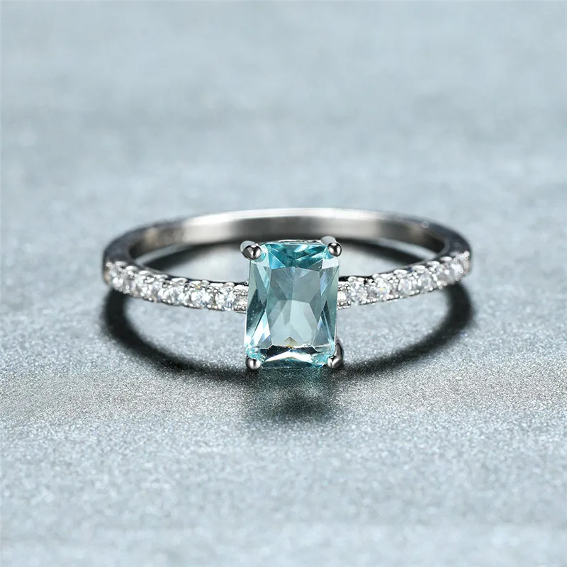 Кольцо с аквамарином женское геометрическое прямоугольное под серебро 925 пробы
