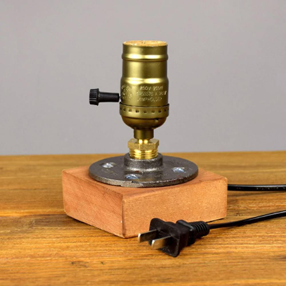 Европейский классический ретро журнальный магазин настольная лампа дерево