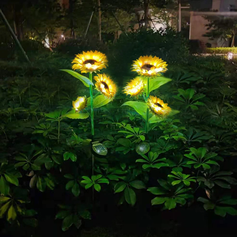 

LED Solar Sunflower Shape Light Ground Plug-in Iron Lamp Path Decoration Waterproof Outdoor Wall Lighting Garden Courtyard Lamp