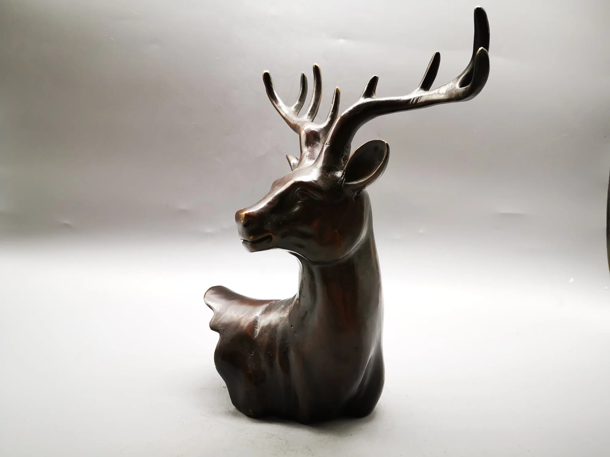 

Red copper deer head ornament, Fine fortune Zhaocai deer jewelry