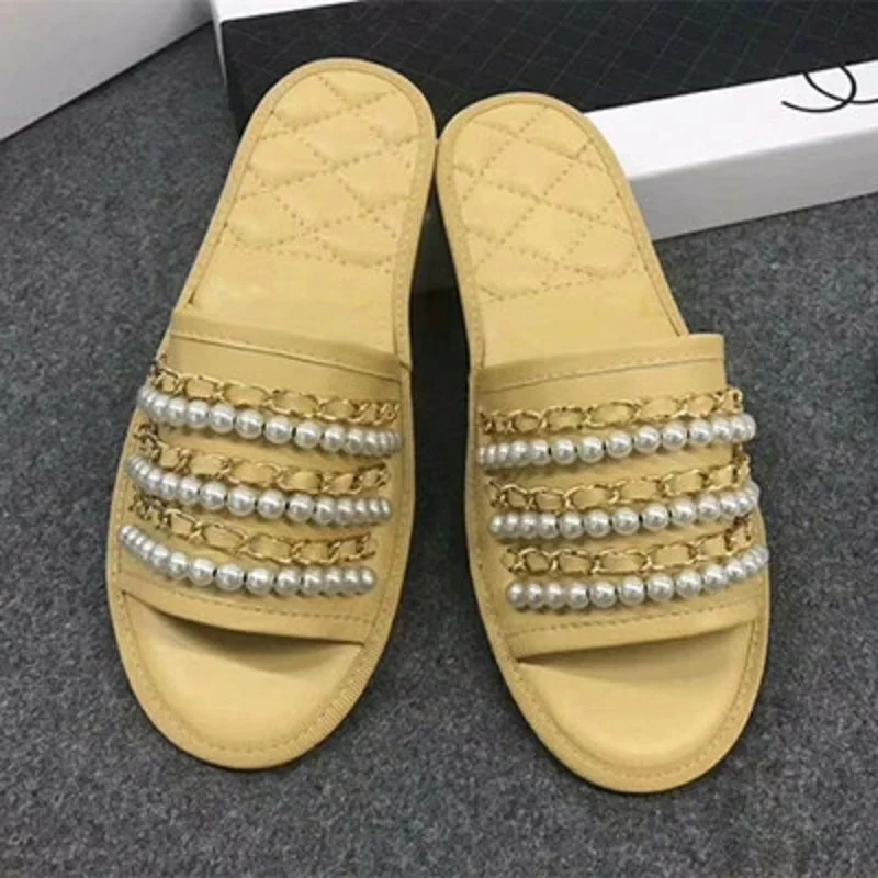 

2021 new summer open-toed slippers female leather outer wear pearl chain sandals casual beach flat shoes