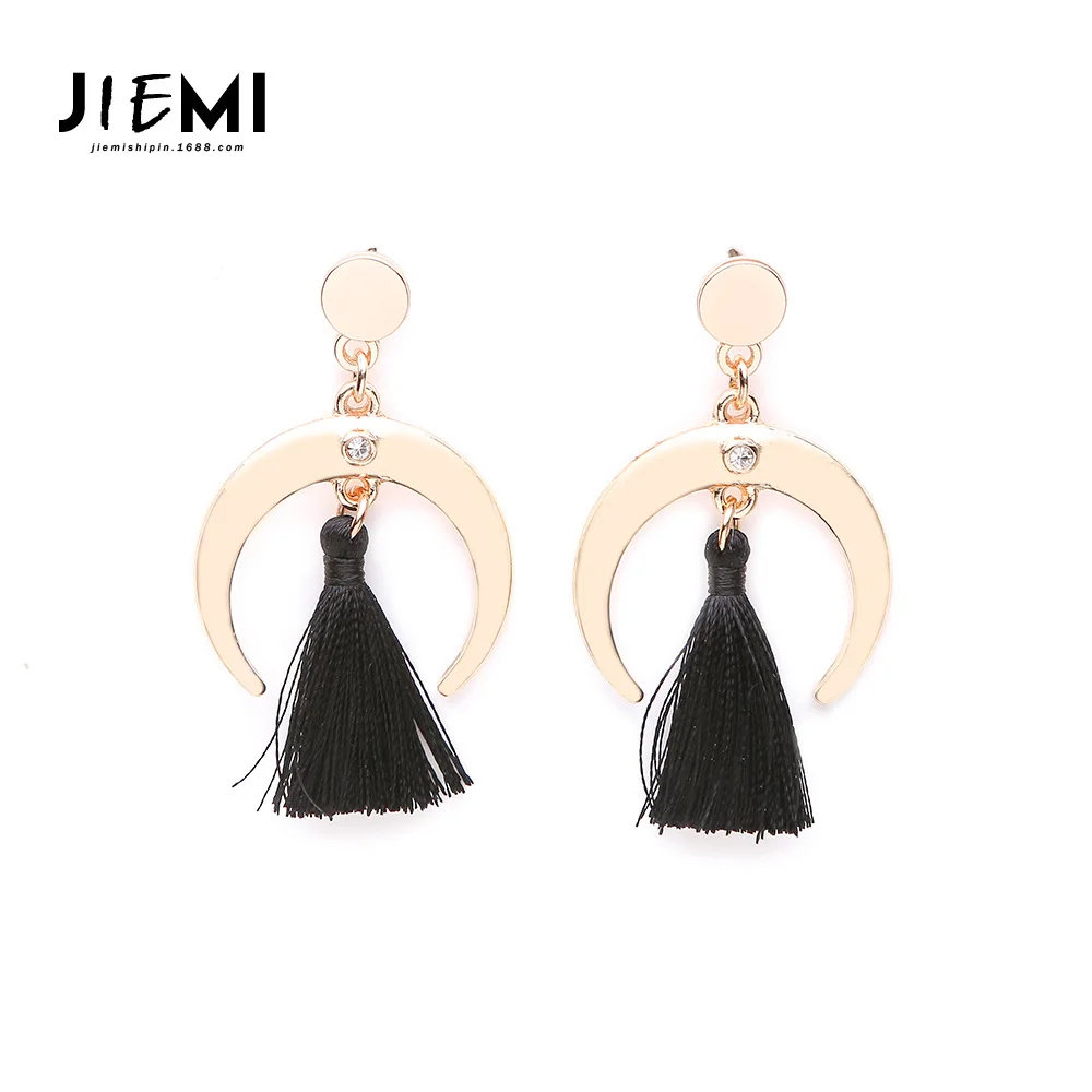 

2020 Ladies Exquisite Fashion Creative New Tassel Simple Personality Trend Retro Style Earrings High Quality