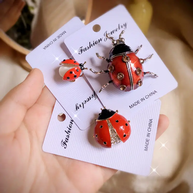 

Креативная брошь в виде семи звезд, божья коровка, персонализированные стразы, аксессуары для одежды, подарки