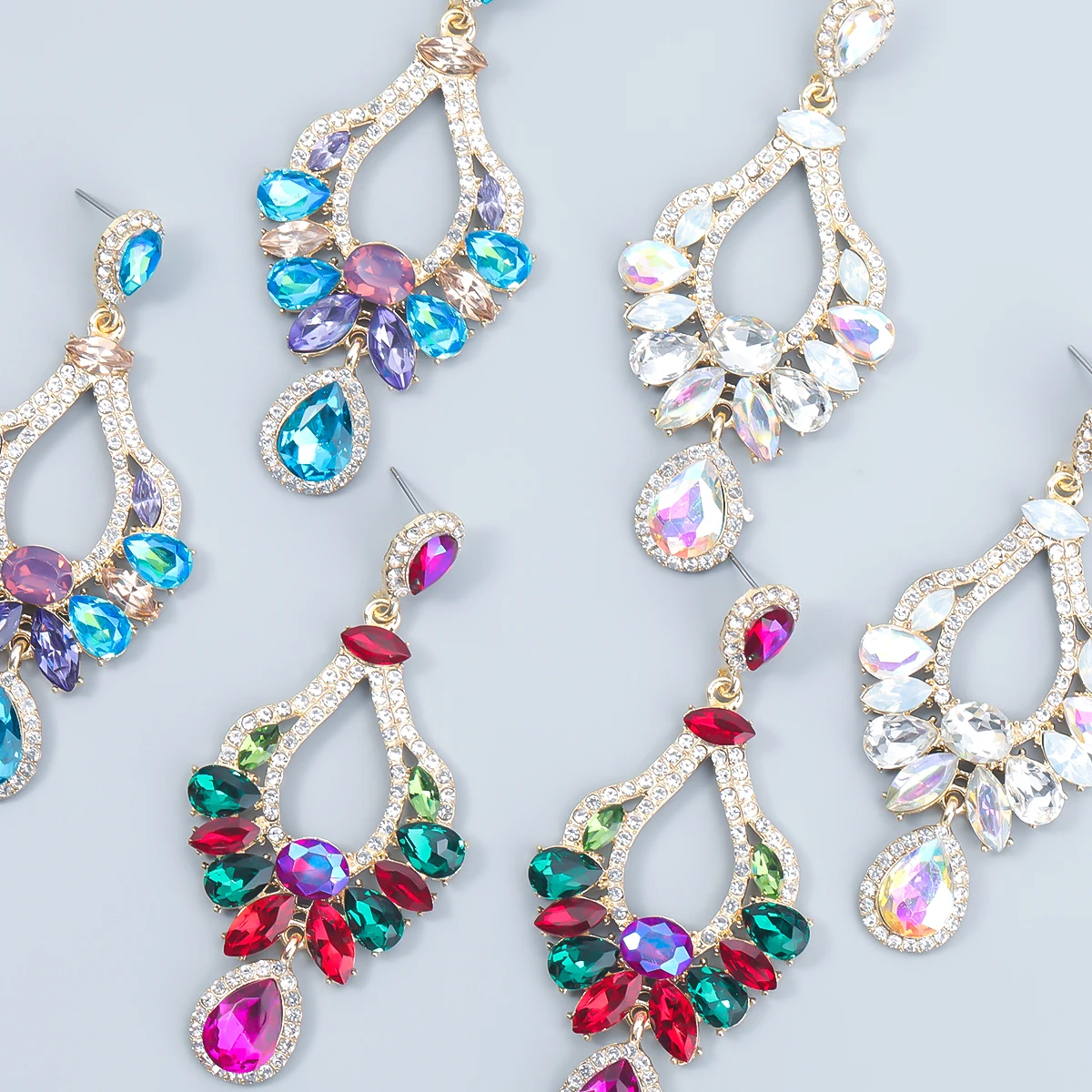 

2021 Popular Metal Rhinestone Geometric Earrings Castle Banquet Shiny Dangle Earrings Women's Charm Statement Earrings