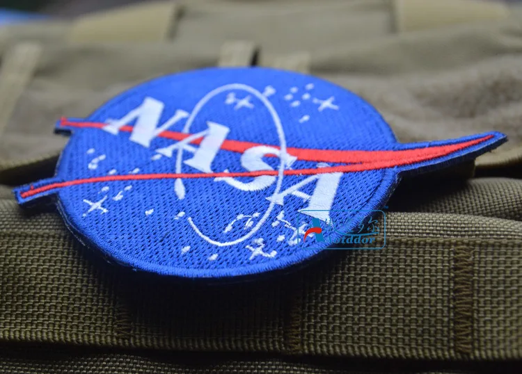 Американское космическое агентство НАСА Наплечная эмблема вышитая на липучке тактическая Боевая нашивка значок в настоящее время