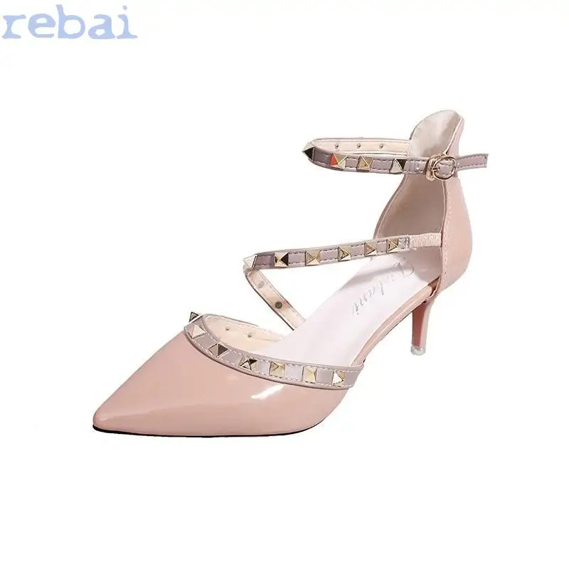

Women's shoes rivets sandals female summer Thick with Fine with high-heeled shoes pointed stiletto sexy nightclub word Talon