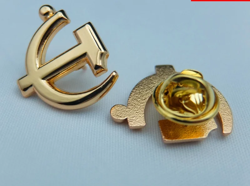 

CCCP USSR Soviet Sickle Hammer Pin