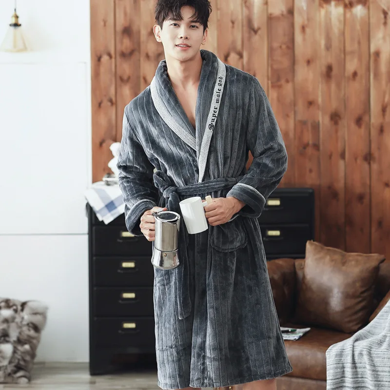 Winter Men's Nightgown New Thickened Warm Flannel Long Sleeve Lapel Pajamas Coral Fleece  Sleepwear Bath Designer Robe Bathrobe