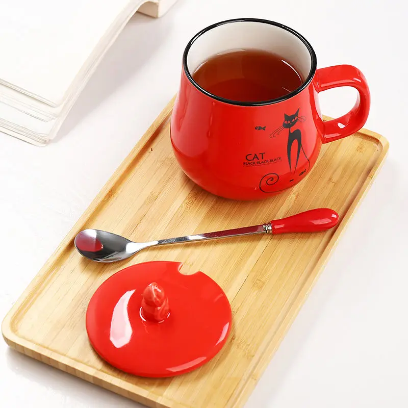 Кружка кофейная керамическая с крышкой и изображением милого мультяшного