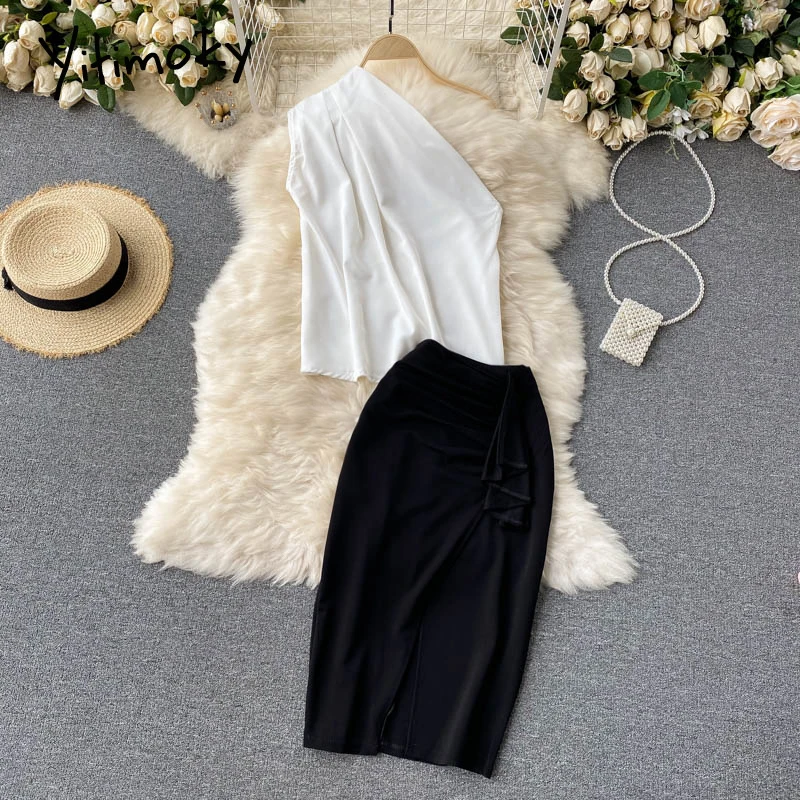 

Yitimoky 2 Piece Skirts Sets Women Sleeveless Skew Collar White Shirts High Waist Zipper Fly Black Slit Skirt 2021 Summer New