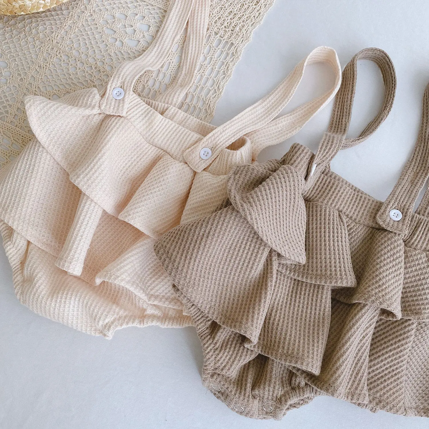 

Korean Style Baby Girls Fashion Ruffles Coveralls Infants Solid Color Cute Overalls Bodysuits 0-2Y