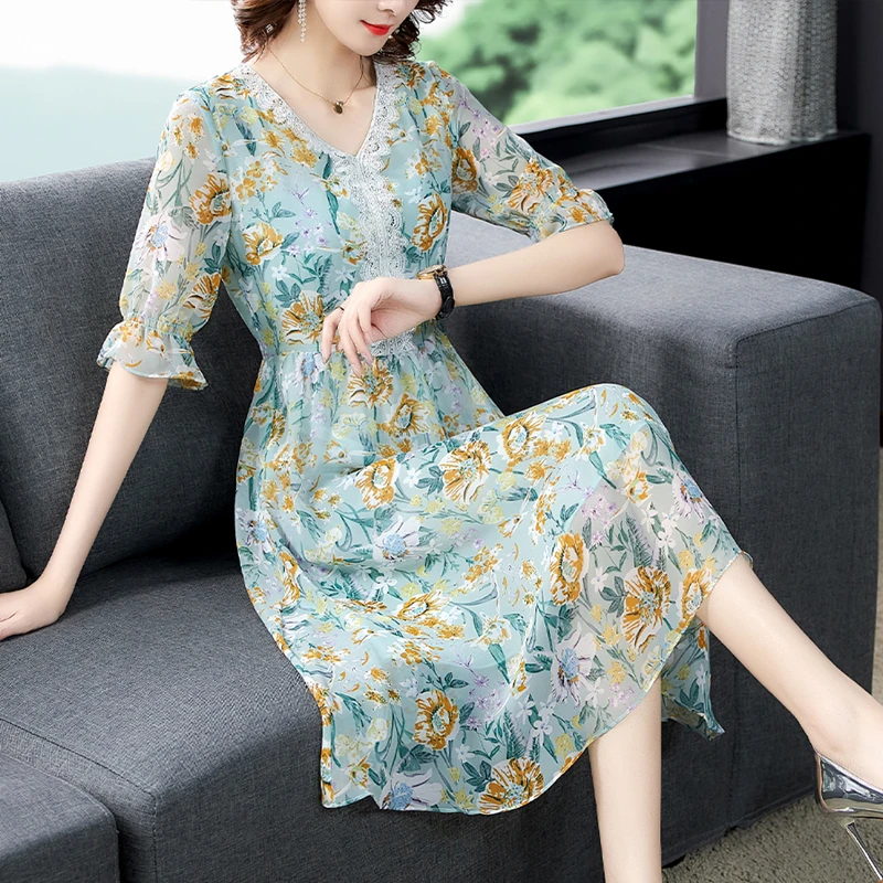 

2020 New Spring Summer Women Lace Patchwork V- Neck Half Sleeve Dress Charming Elegant Slim Chiffon Floral Dress Vintage Dress