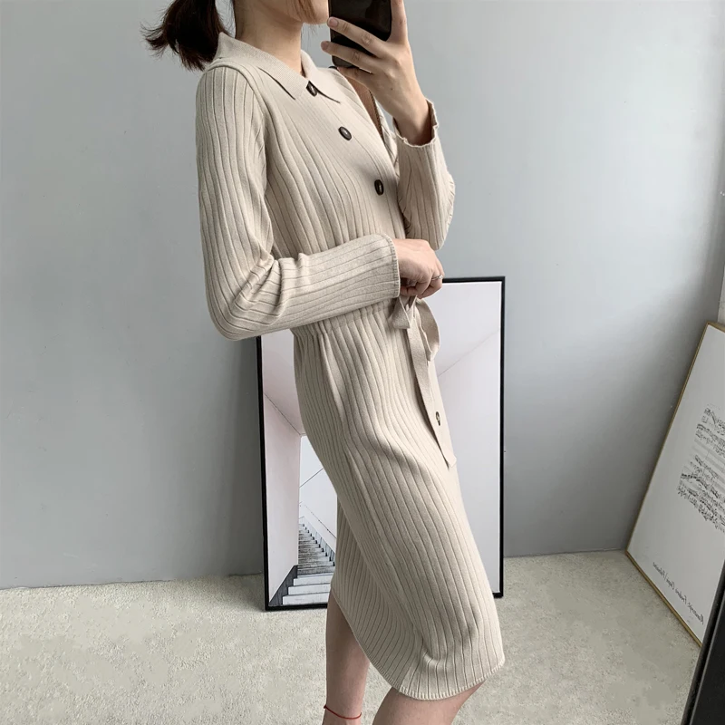 Женское шерстяное трикотажное платье миди черное облегающее с длинными рукавами