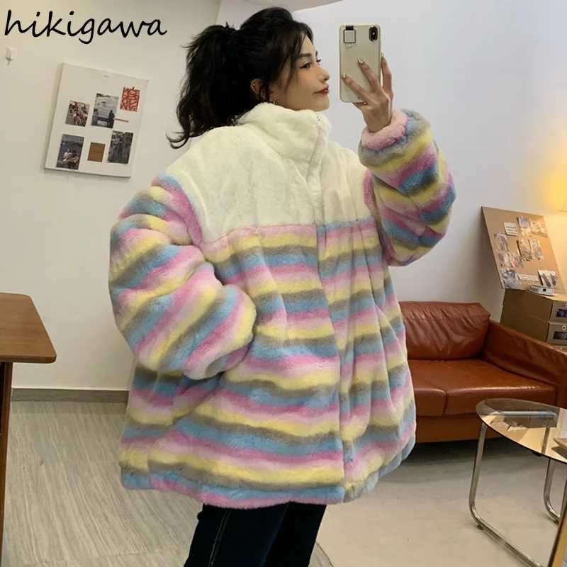 

Coats & Jackets