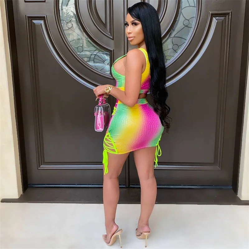 Женское летнее платье со змеиным принтом с открытыми плечами и поясом | Женская