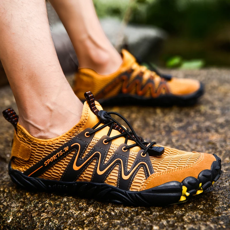 Barefoot Shoes Sneakers Men Shockproof Water Shoes Breathable Lightweight Beach Comfortable Upstream Hiking Shoe Waterproof Soft