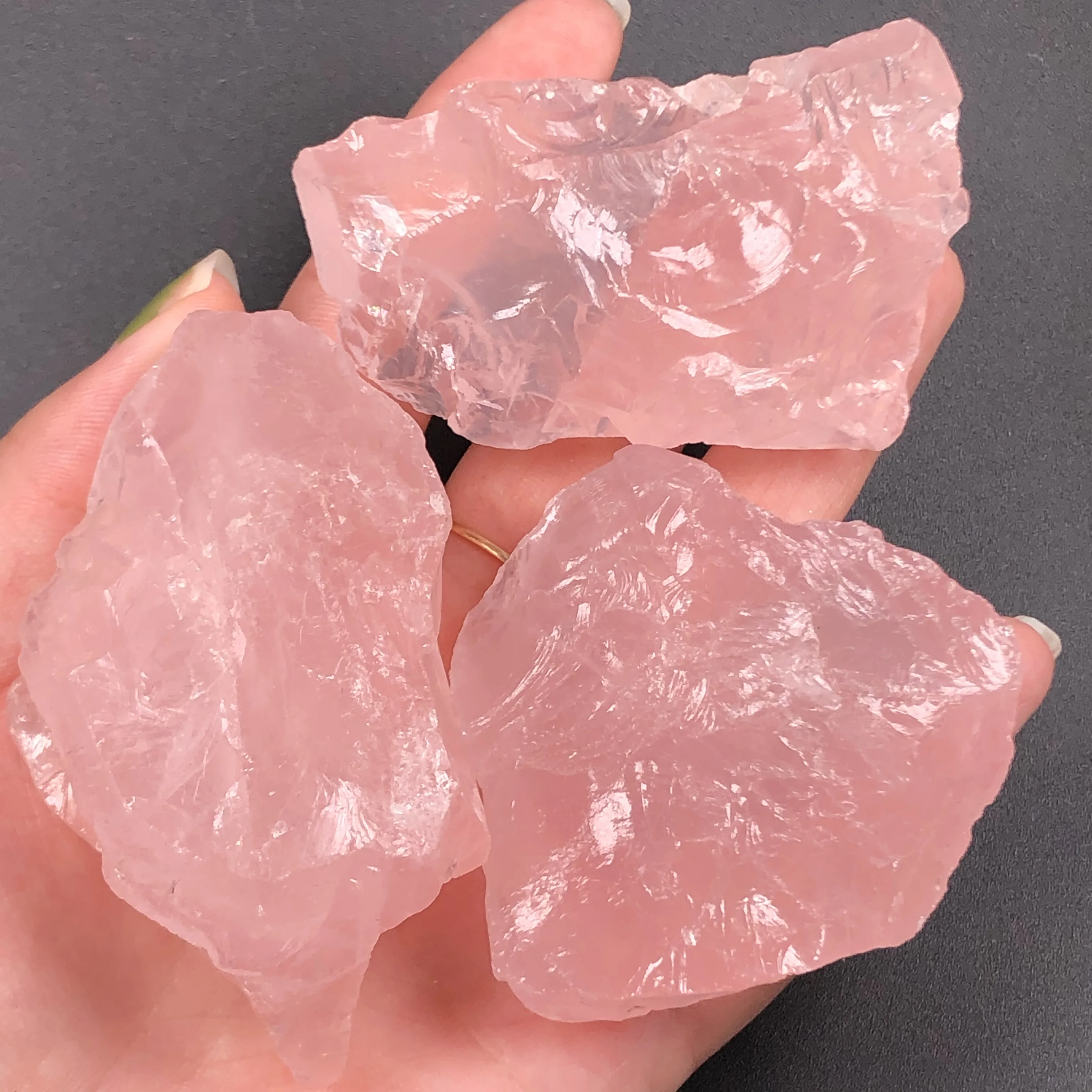 

Натуральный розовый кварц, хрустальный камень, скальные чипсы, лечебные натуральные камни и минералы, украшение для здоровья