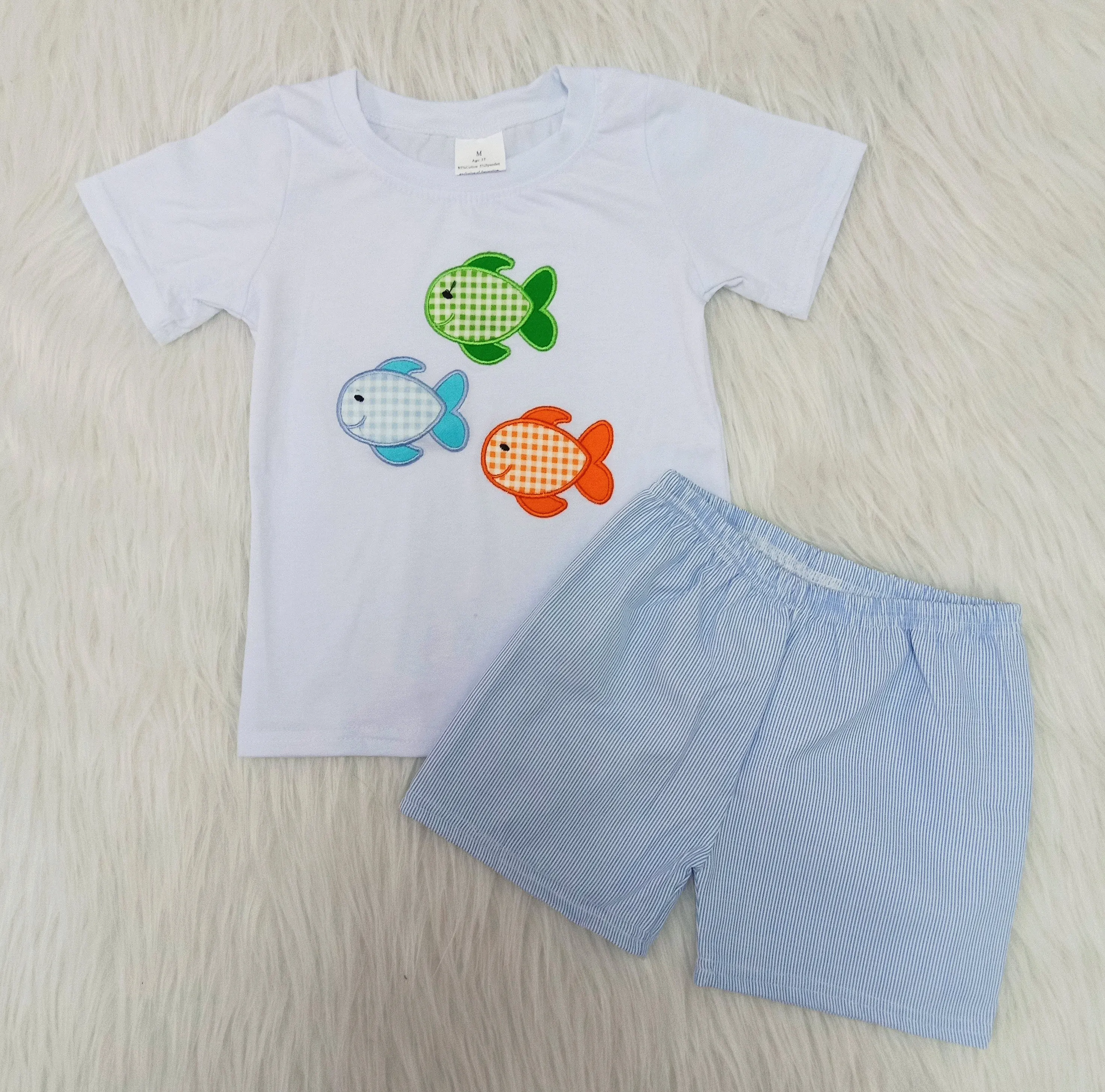 

Super cute little fish applique 2pcs set for baby boy with woven shorts