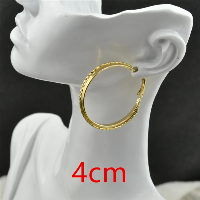 Серьги-клипсы женские без пирсинга большие круглые серебристые и золотистые