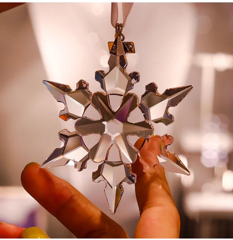 

2021 Crystal Snowflake Figurine Car Pendant Snowflake Decor Suspension Ornaments Sun Catcher Shining Star Hanging Trim Xmas Gift