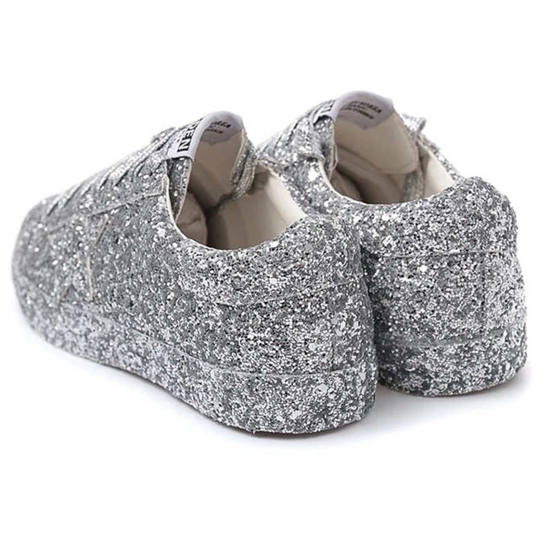 Кроссовки женские на платформе блестящие с красивым движением дышащие