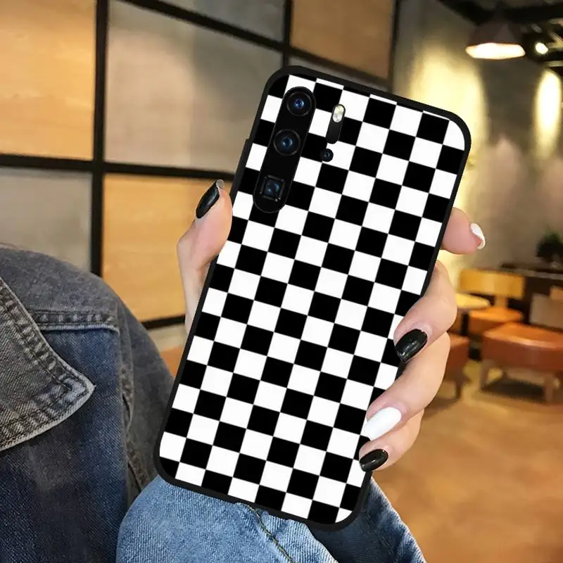 

Black and white checkerboard Phone Case Funda For Huawei P9 P10 P20 P30 Lite 2016 2017 2019 plus pro P smart