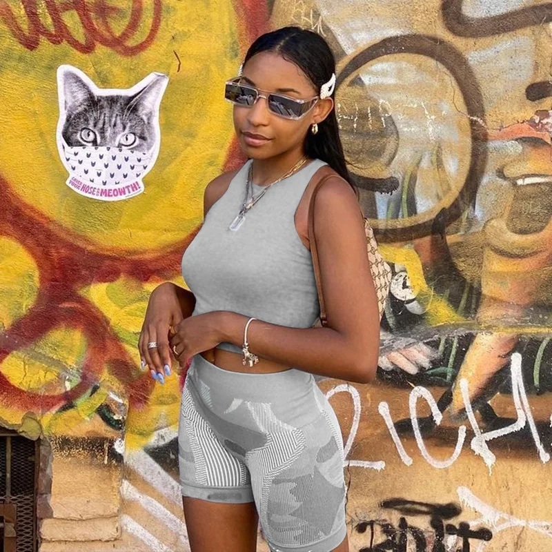 

2021 Ladies Boyfriend Style Sports Two-Piece Suit Spring and Summer New Fashion Casual Sports Vest Shorts Two-Piece Suit
