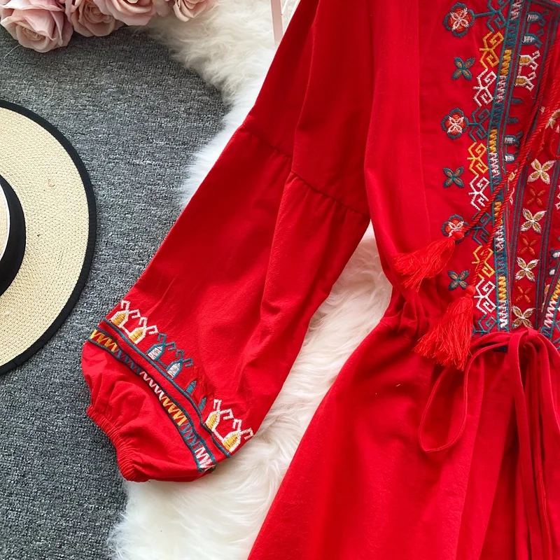 

Women Vintage Beach Dress Spring Summer Long Sleeve Embroidery Slim Bandage Midi Dresses Ladies Elegant Boho Long Robe Vestidos