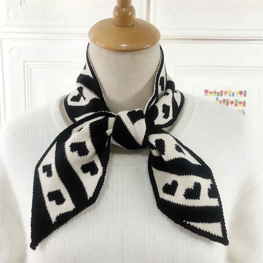 Вязаный шарф элегантный дизайн любящее сердце женский зимний