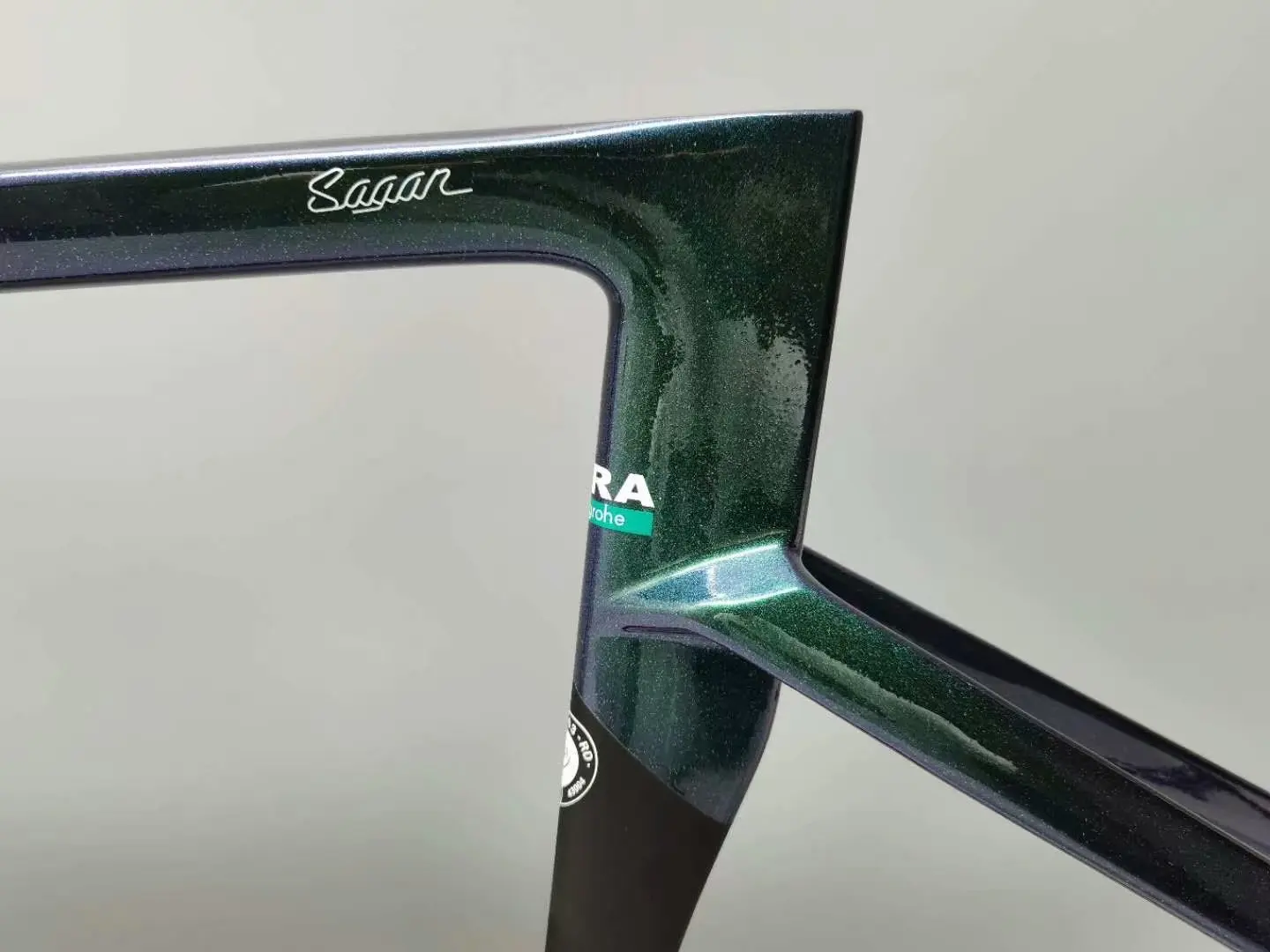 

New Listing Venge S-W 1: 1 mold carbon road frame in disc brake version road bike carbon frame