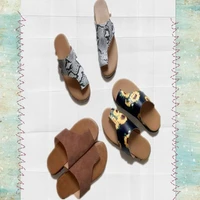 2021 new summer cool and comfortable sun flower snakeskin pattern flat toe round toe womens sandals and slippers