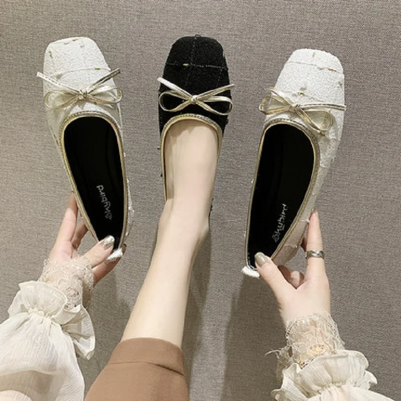 

Single shoes women's flat bottom 2020 autumn female peas shoes square toe retro autumn shallow mouth bow cloth grandma shoes