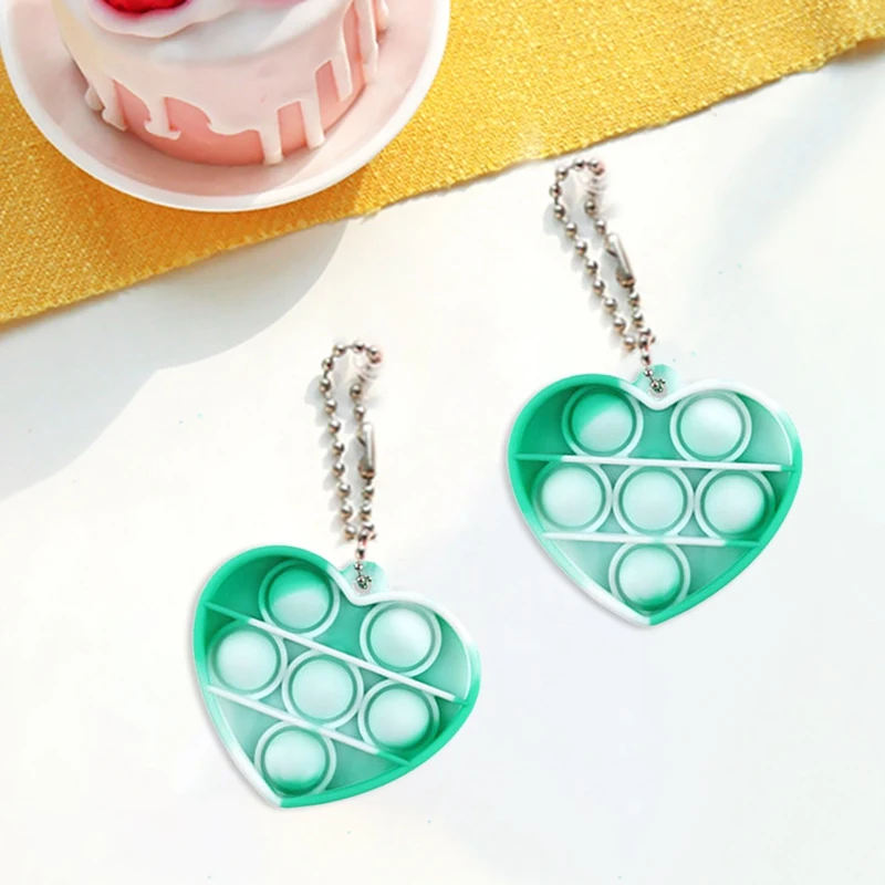 

Love Keychain Pendant Silicone Toys Release Pressure - Heart Shaped Dark 6 Color Gradient Autism Children's Toys Adult 8-13