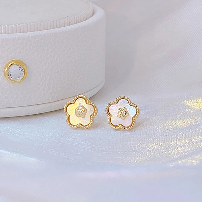 

2021 New Arrive Tiny Cute Flower Women Earring Temperament 14K Real Gold Stud Earrings Daily Jewelry Charm Pendant Bijoux Gift